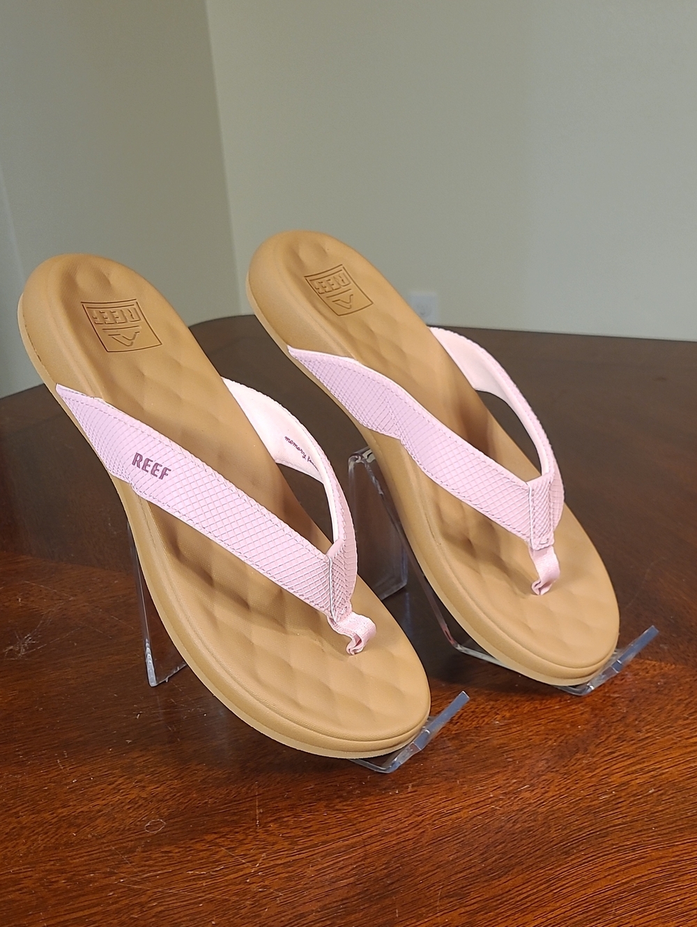 REEF Melody Women's Pink Cushion Flip Flop Sandals Size US 8 EUR 38.5 NWOT
